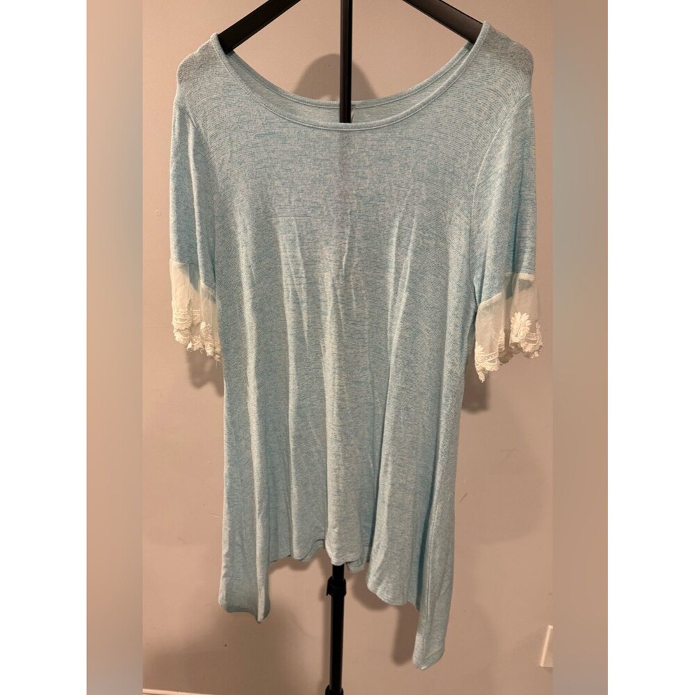 Light Blue Lace-Sleeve Women's Tunic Top - Picture 1 of 6